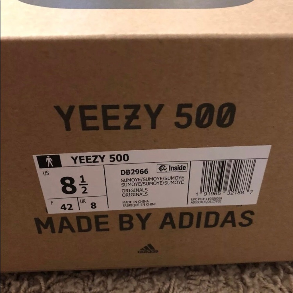 Yeezy 500 moon